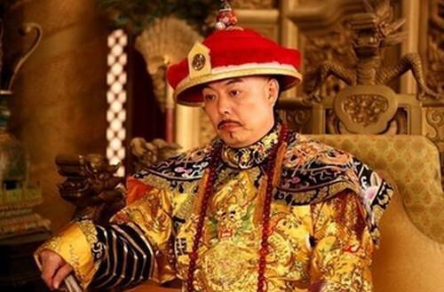 乾隆出了一个上联纪晓岚直接认怂，且说：天下无人能对出下联！