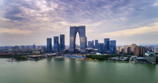 苏州非常著名的地标性建筑，大家都叫它“大秋裤”