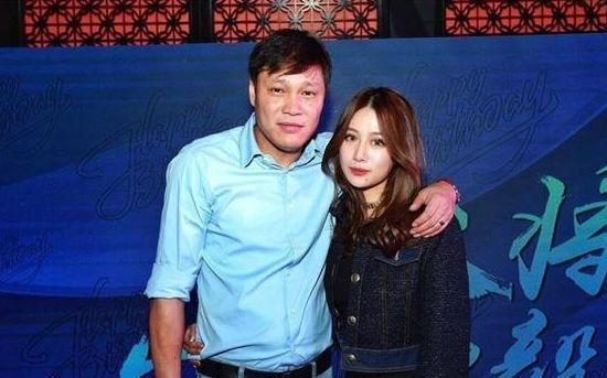 前国脚范志毅，大女儿已21岁，三婚娶小17岁娇妻