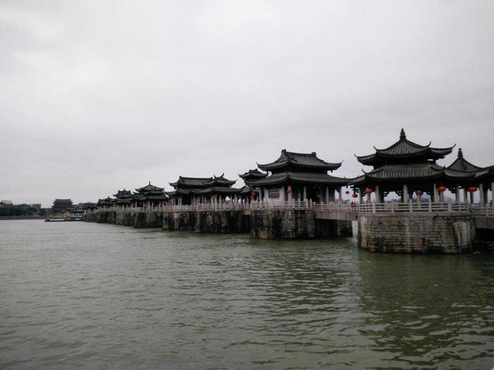 潮州这座桥, 是潮州八景之一, “湘桥春涨”的所在地方!