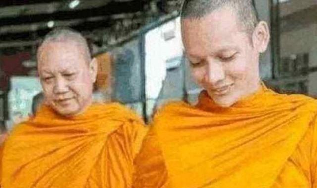 泰国“人妖”年轻时貌美如花，晚年生活不能自理，没想到是这样