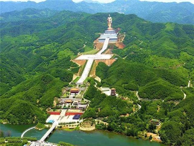 耗108公斤黄金, 比乐山大佛高3倍! 世界第一大佛在河南