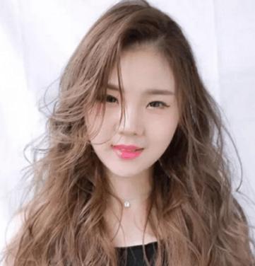 韩式女生烫发推荐 修颜百搭超显嫩