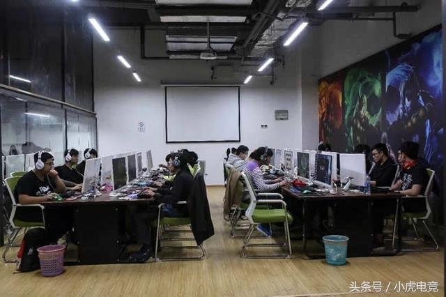 七煌电竞培训学院天价学费,电竞下一个红利是电竞培训!