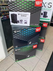 ​Playbox？网友发现蓝色包装的Xbox Series X主机
