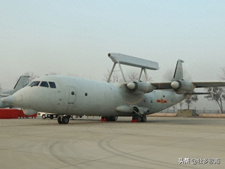 空警-200预警机，中国空军自行研制的第一种中型预警机