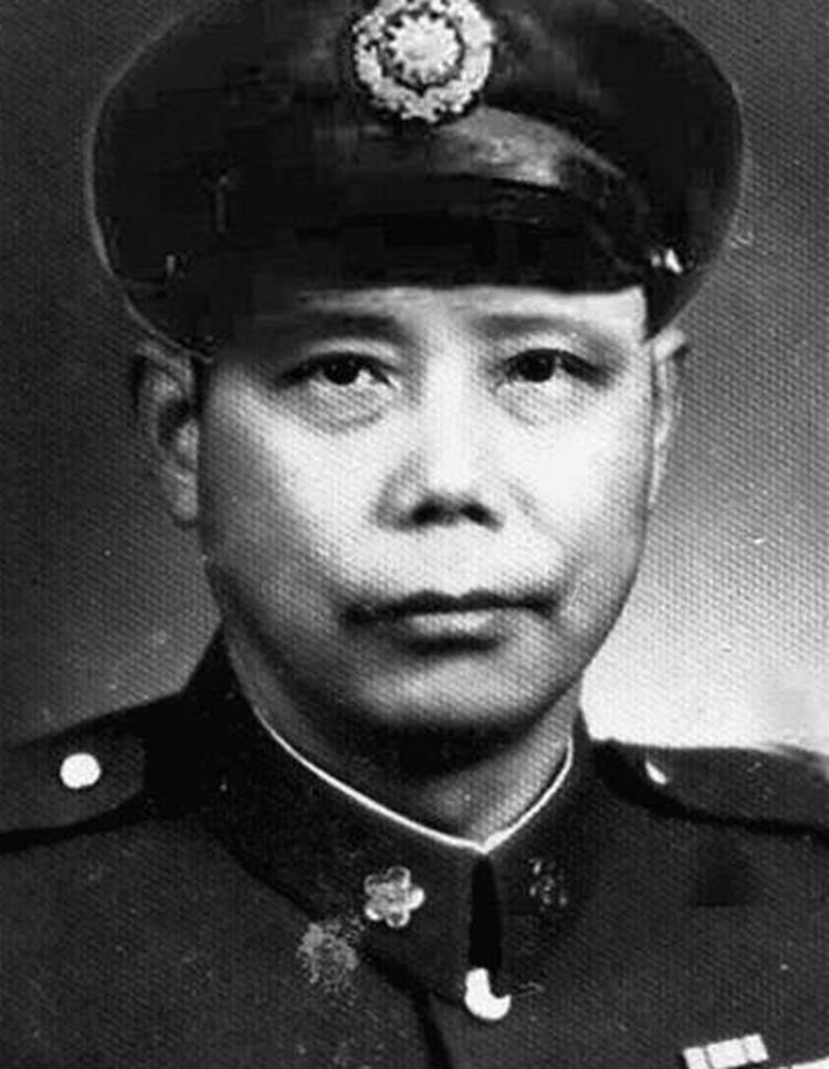 余程万将军简介（余程万是什么军衔）-