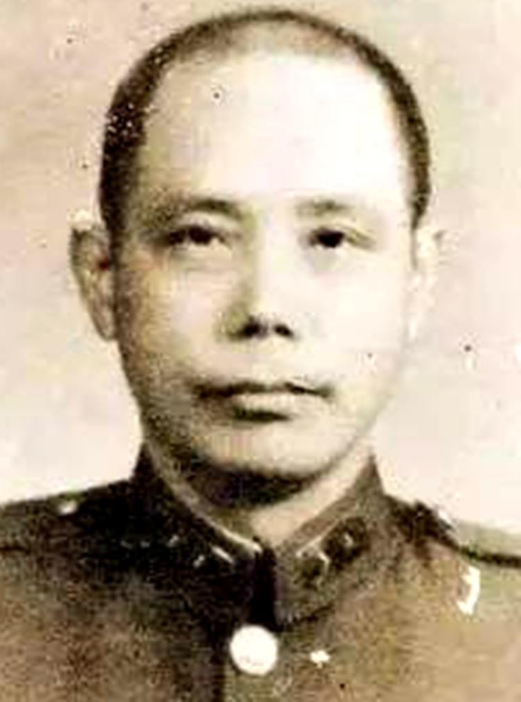 余程万将军简介（余程万是什么军衔）-