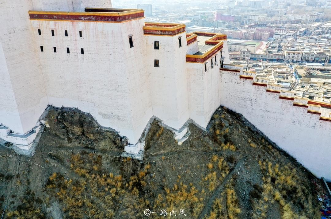 珠穆朗玛峰地理位置在哪里（珠穆朗玛峰在哪个城市）
