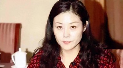 ​美女贪官姜保红，与40位领导有染，因情人被抓而投案自首