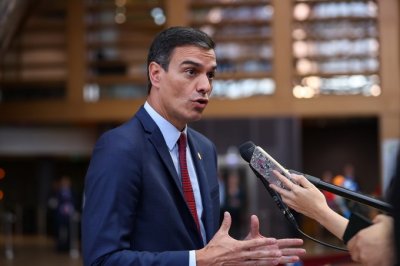​西班牙确诊超15万！首相暗示疫情逐渐稳定：抗“疫”将取得全面胜利