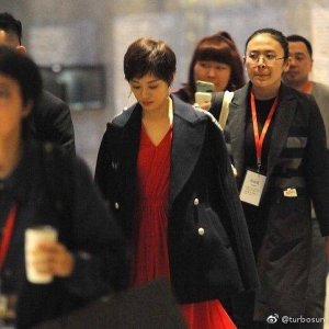 ​孙俪回应经纪人变胖：母乳期的妈妈都很伟大