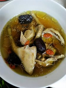 ​鸽子汤：滋补美味与背后的故事