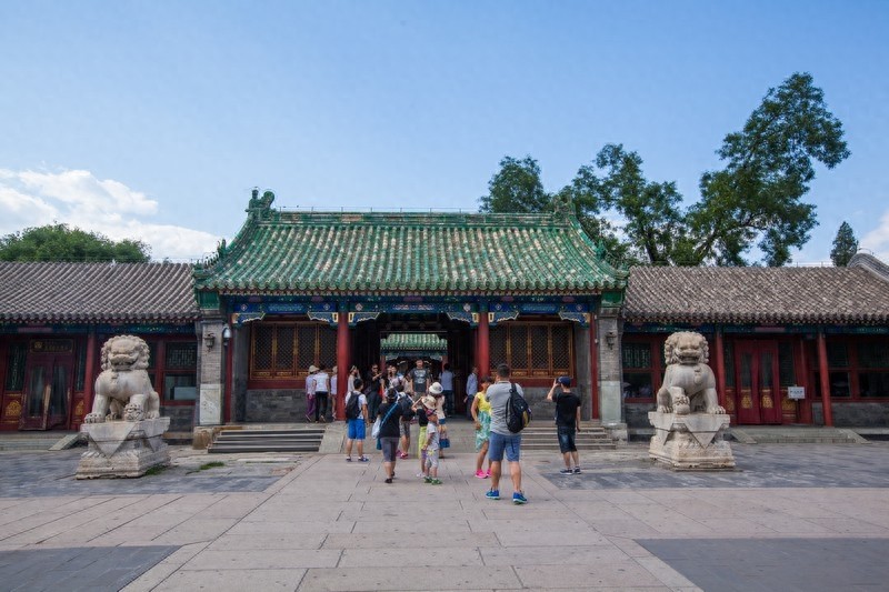 和珅的宅邸恭王府，一座恭王府，半部清代史，清代规模最大王府