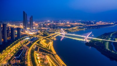 ​南京2021年GDP：鼓楼区1921亿元，雨花台区、溧水区突破1000亿