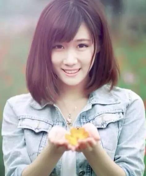 七款女人减龄中短发直发清纯卷发