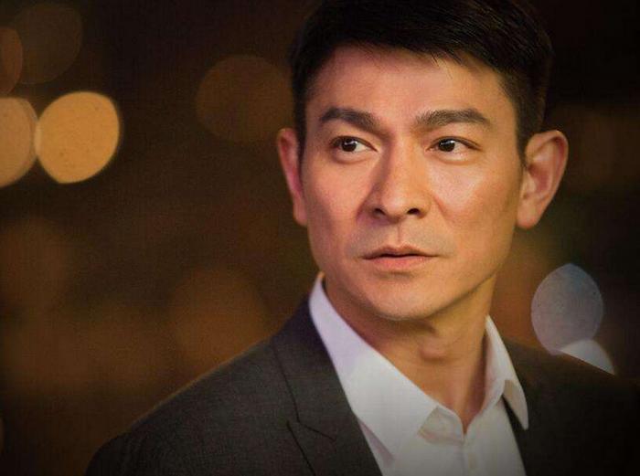 刘德华最痛恨两个女人,其中之一是大姐,穷困潦倒也不愿意救济