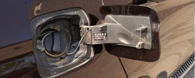 宝马x5油箱容积多大-