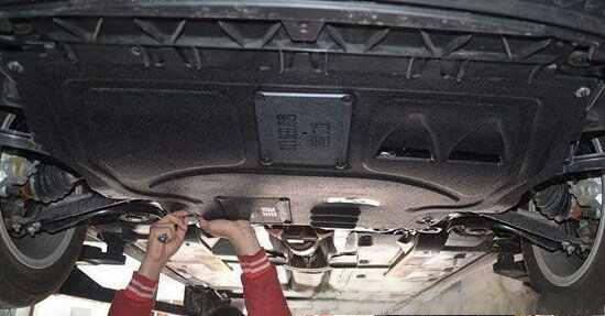 新速腾有发动机护板吗，新速腾发动机护板图片-