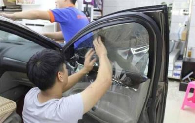 ​汽车贴膜技巧