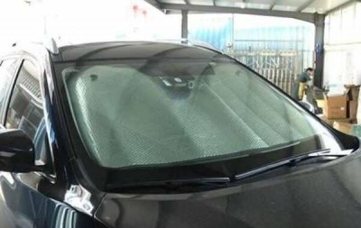 ​汽车前挡风玻璃换一个多少钱？前挡风玻璃的价格表