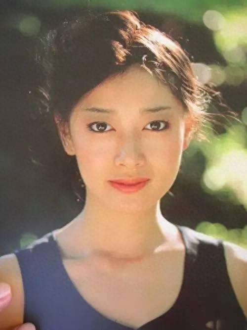 岛国影视史上最美的女影星之一夏目雅子，曾日本西游记三藏法师