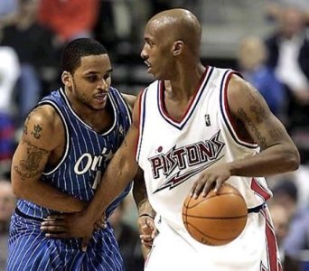 ​NBA搞笑图片合集，哪一张曾给你的记忆留下欢笑？