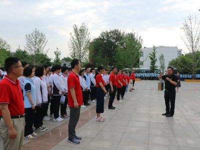 ​十年磨一剑，今朝试锋芒！高新实验中学师生热烈欢送考生