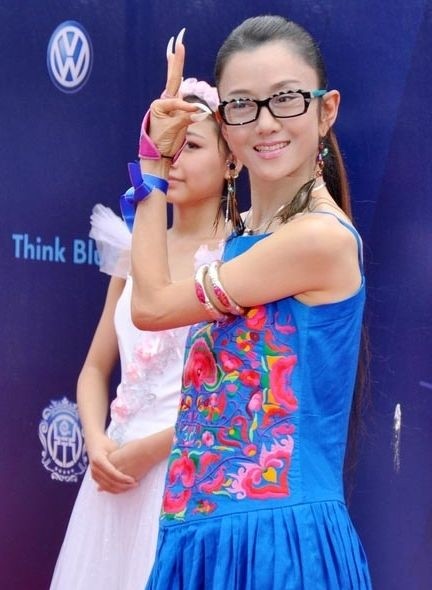 杨丽萍魅力依旧，演绎舞者人生不老传奇