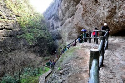 ​安徽特殊的地形景观-皖西大裂谷