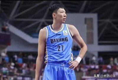 ​令人失望！北京队从排名第一跌落到第七，两个球员表现被球迷质疑