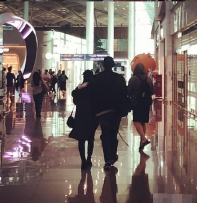 Rain金泰希藏了两年的结婚照曝光,看得出这对夫妻真的很幸福