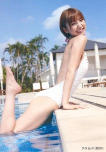 ​高高在上女王，筱田麻里子