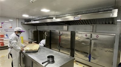 ​陕西洛南县：洛南中学“全电厨房”助力绿色校园