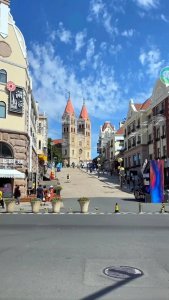 ​青岛值得去看看的10个景点： 1. 栈桥