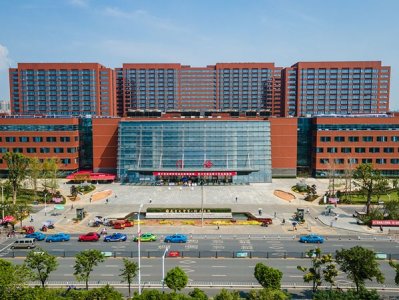 ​南昌大学第一附属医院现任领导