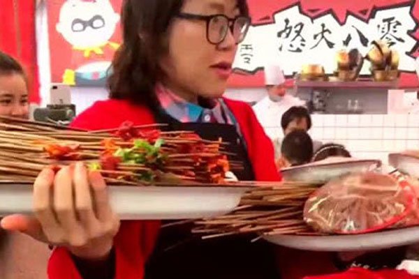 浪老师大胃王是女的还是男的 介绍一下浪老师的个人资料