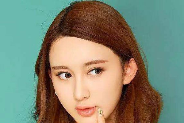 小g娜事件是什么 为了出名被明星白玩