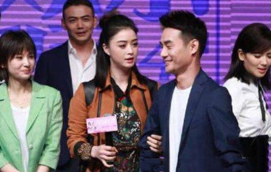 蒋欣与王凯的恋情是真是假（两人已经互删了微博互动）(2)_