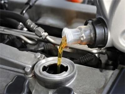 海马m2机油在哪加？-