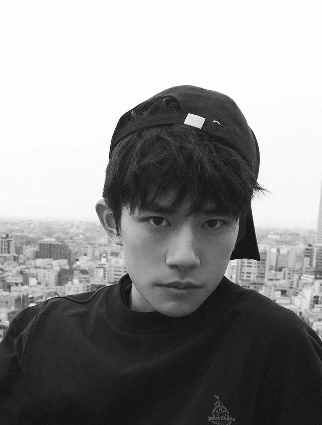 易烊千玺电影票房破几亿（日本媒体报道易烊千玺主演电影票房破150亿）(3)