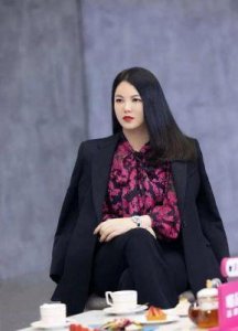 ​杨幂身家近50亿，为何她如此富有？她才是人生的赢家！