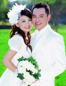 ​李湘妹妹李玲（李湘为何还活得霸气十足）