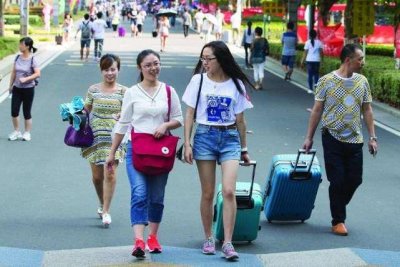 大专生不想进厂,可以从事这三类工作,虽然辛苦,但是收入高