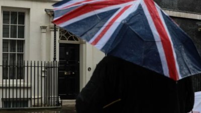 ​或对富人加税！英国工党政府正酝酿增税计划 斯塔默警告更痛苦前景