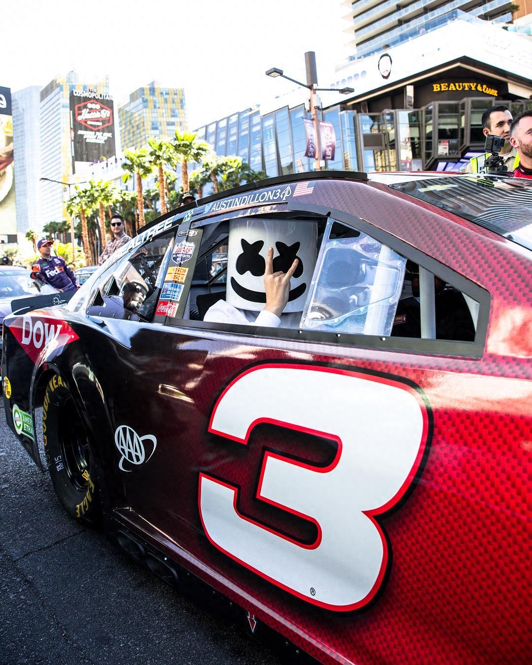 Marshmello棉花糖，神秘DJ，世界前十电音大师