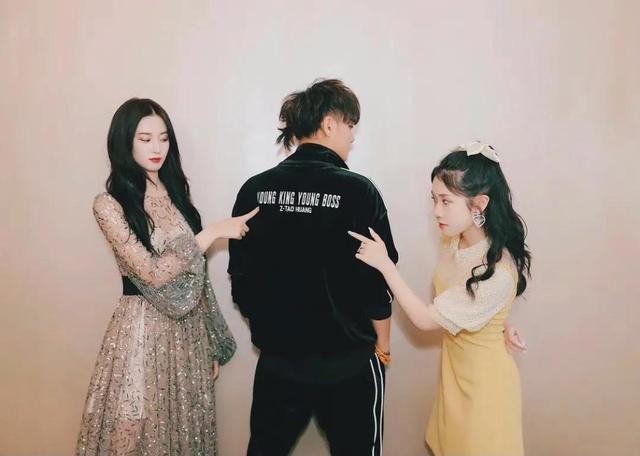 表情包黄子韬是什么样的人（黄子韬的表情包）