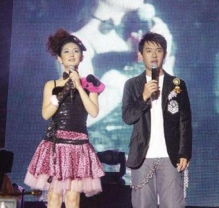 ​职来职往的主持人是谁(李响主持的职来职往)