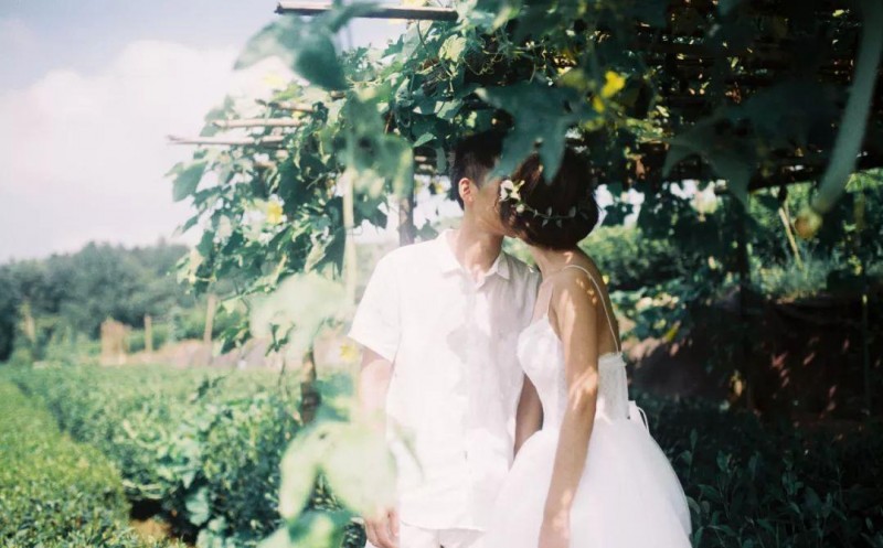 怎样接吻的方法(接吻是技术活总共9种方法)