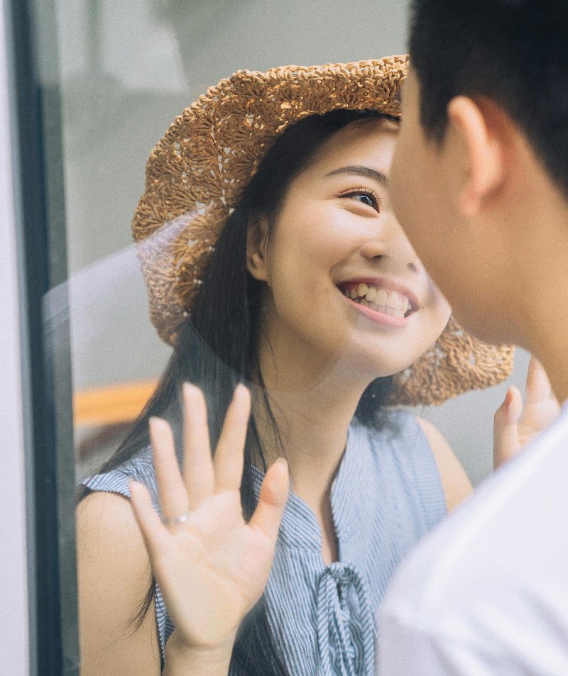 怎样接吻的方法(接吻是技术活总共9种方法)